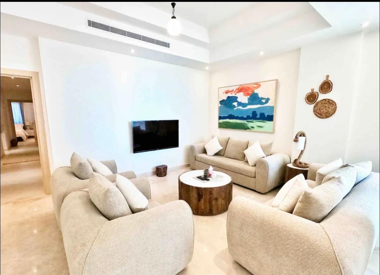 Chic/elegant 4 Bedrooms… Appartement